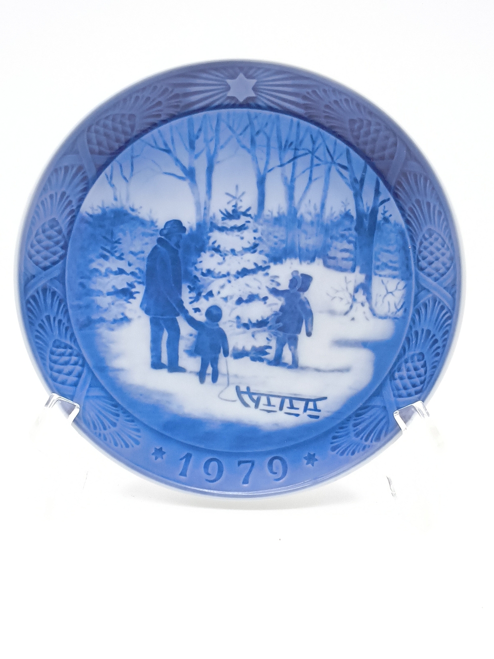 Born in 1979? This Royal Copenhagen Plate is Tree-mendous!